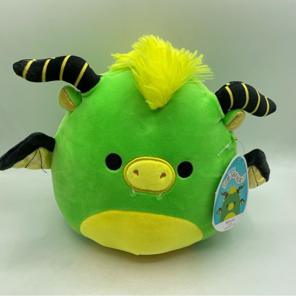 Squishmallows Bethuna the Mystical Horned Dragon 8" Blacklight Squad Plush NEW